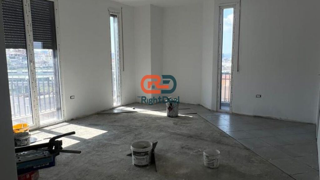 Tek Relux Residence, Shitet Apartament 2+1, Me Planimetri Dhe Orientim Ideal !!!