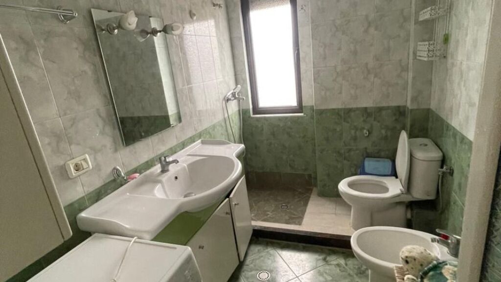 AFFITTASI APPARTAMENTO 2+1-PORCELAN, TIRANA