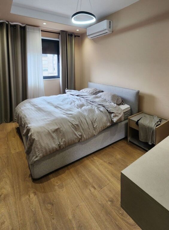 🏡 Shitet Apartament 2+1+2 – Rruga e Durrësit