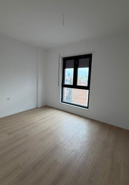 Comune di Parigi appartamento 2+1+2