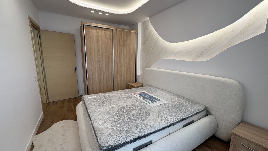 vendesi appartamento 1+1 arredato Astir