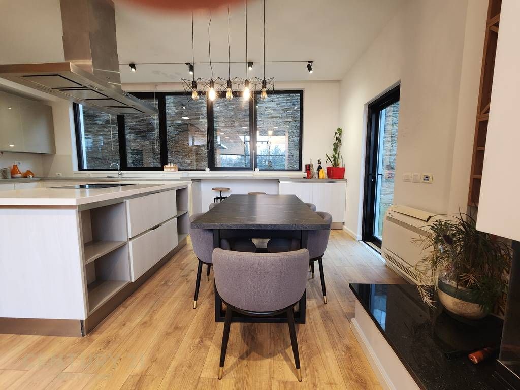 VILLA WITH POOL FOR RENT IN TEG! 3,000 € /Month