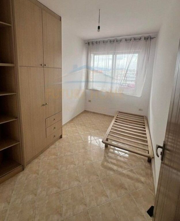 Qera, Apartament 2+1, Pallati Nela 6, Yzberisht