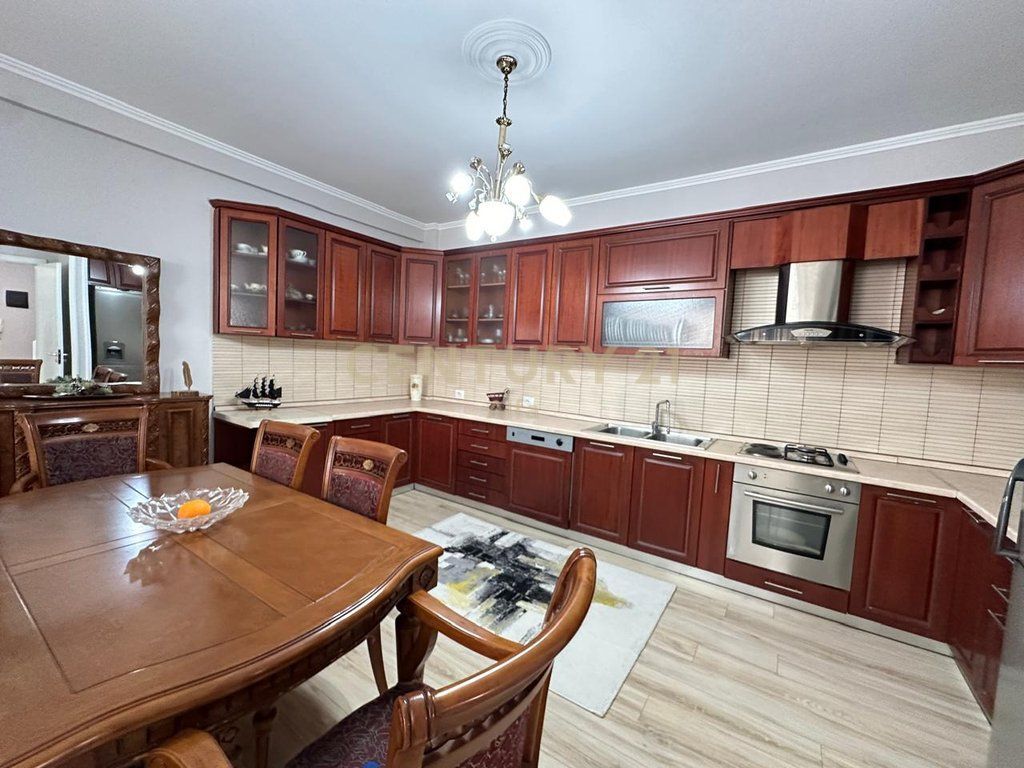 Apartament 2+1 per Qira prane Shkolles "Mihal Grameno"!