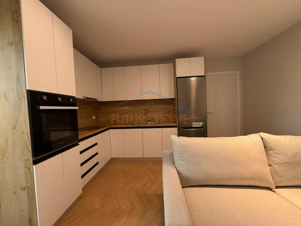 For sale, Apartment 1+1, Siri Kodra Street, Tirana