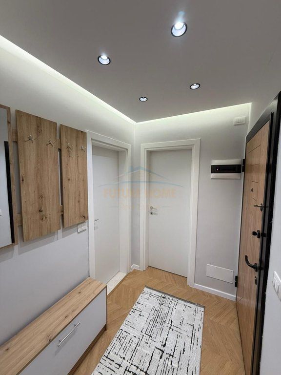 For sale, Apartment 1+1, Siri Kodra Street, Tirana