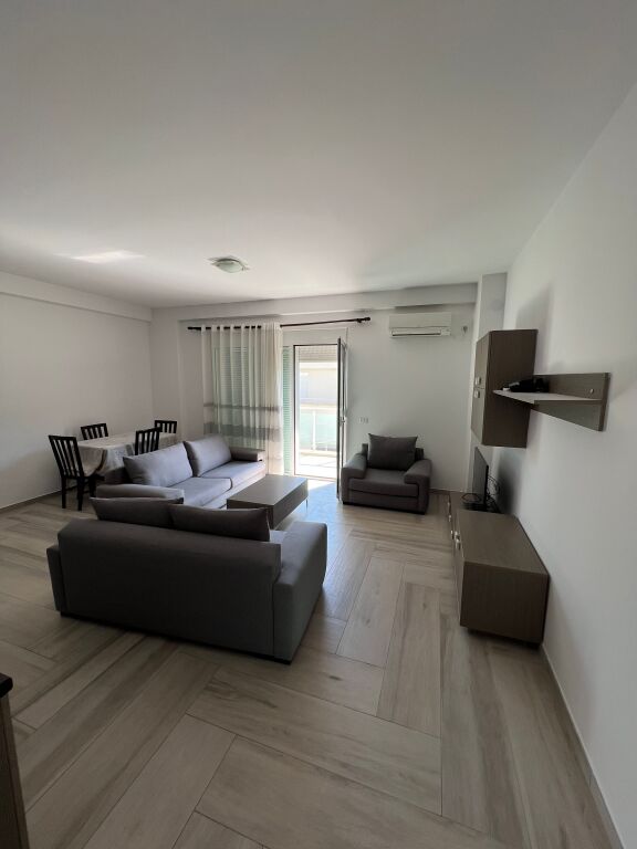 2+1+2 in Affitto al Lago Secco