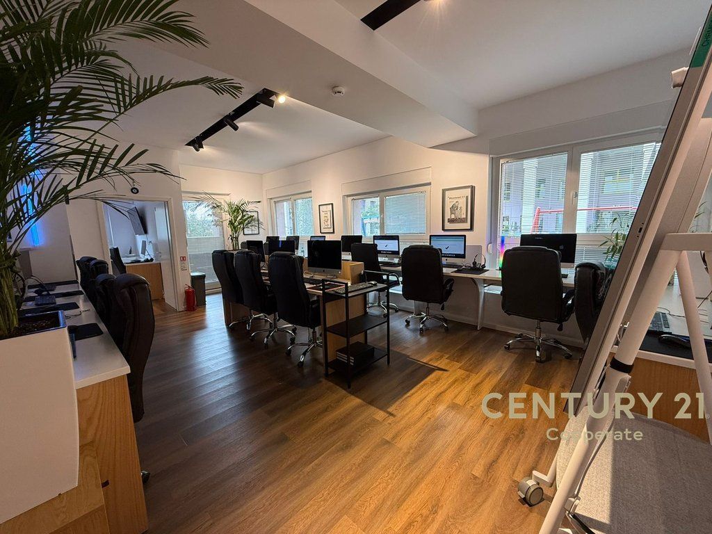 SHITET ZYRE TEK REZIDENCA KAIMI PRANE MANGALEM 21