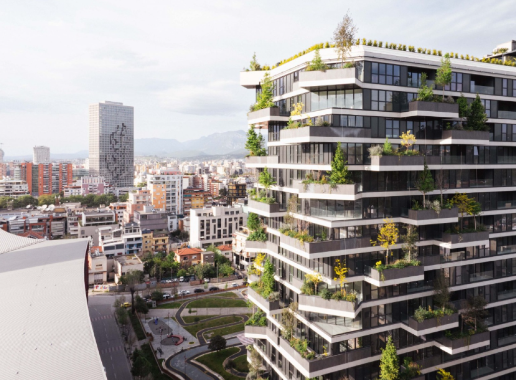 🏢 Appartamento 3+1+2 + Deposito in Vendita – Vertical Forest, di fronte allo Stadio Air Albania