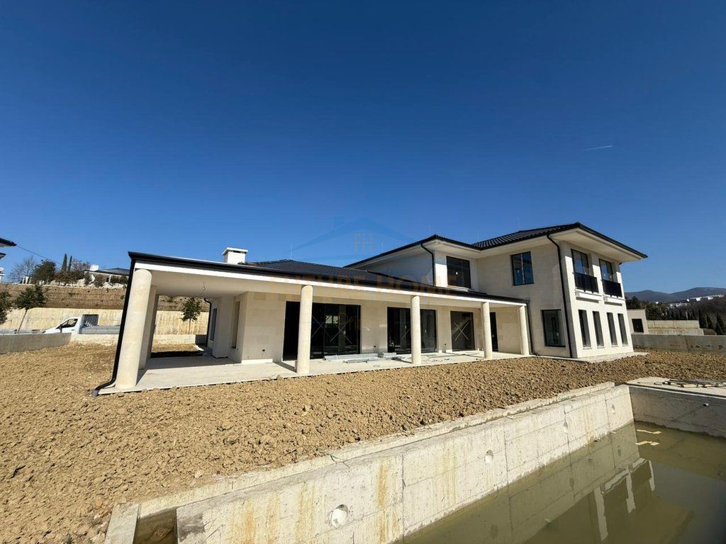 Shitet, Vile , Valles Viridi , Tirane