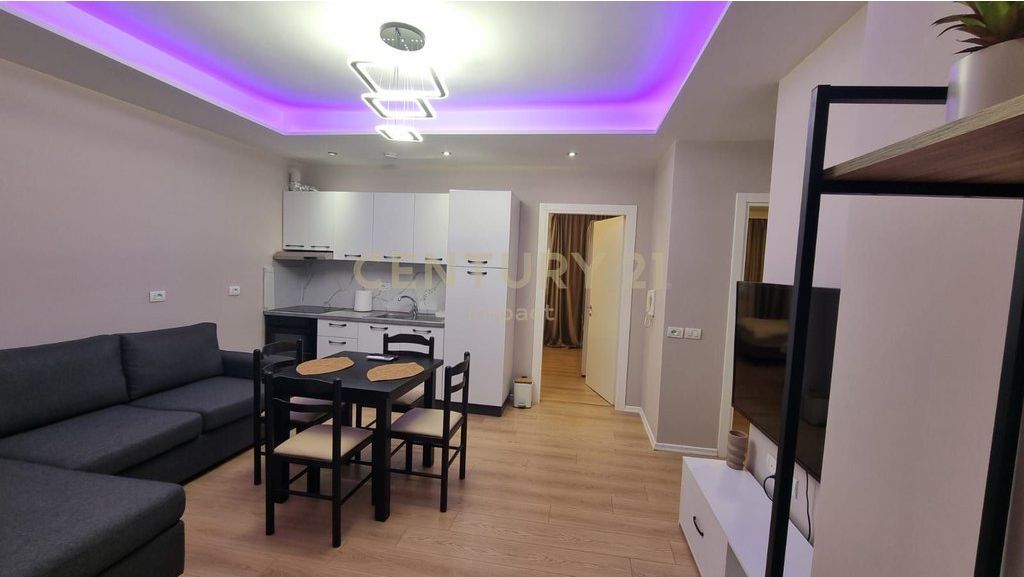 Apartament 2+1 Me Qira në Restorant Durrësi, Tiranë - 800€