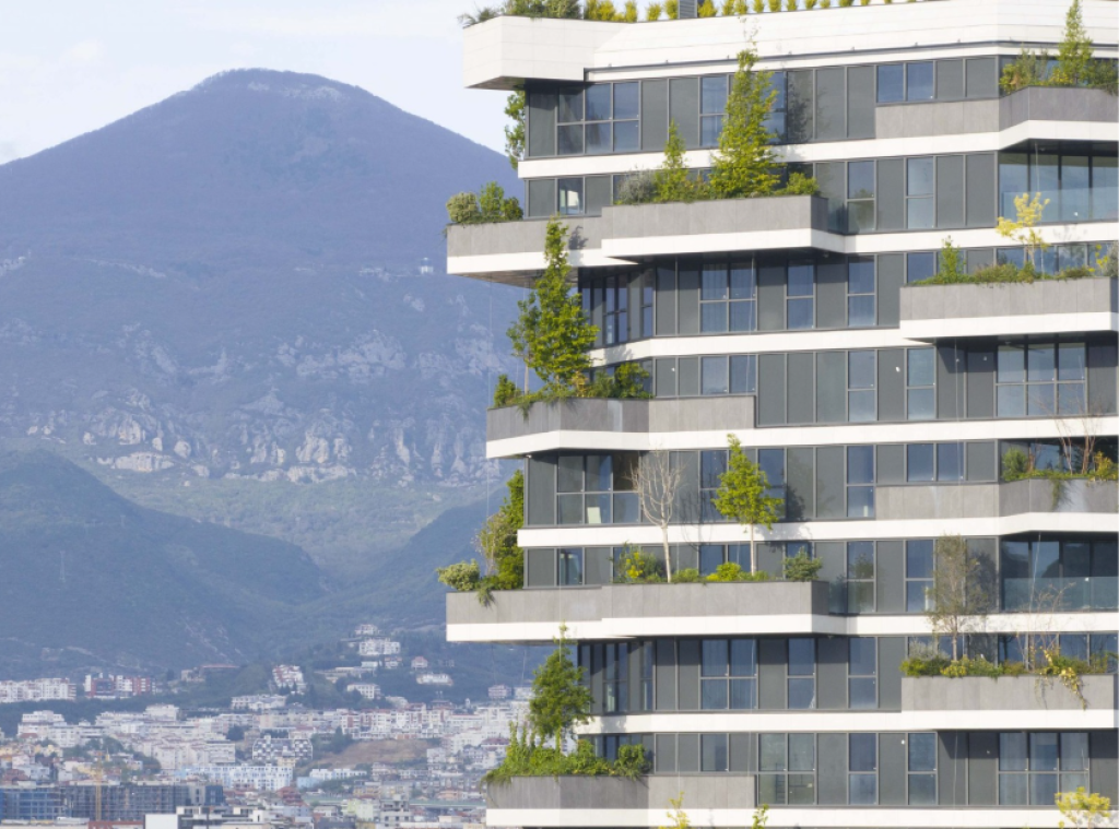 🏢 Appartamento 3+1+2 + Deposito in Vendita – Vertical Forest, di fronte allo Stadio Air Albania