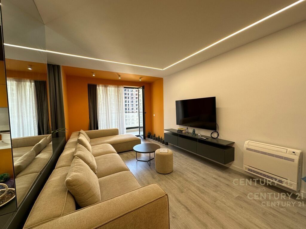 Apartment 2+1+2+ Parking Space for rent at the Former Aviation Field!