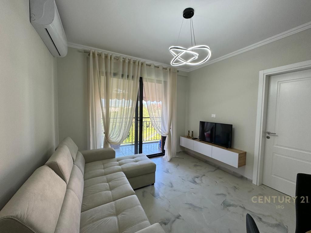Jepet me Qira Apartament 2+1+Post Parkimi tek Kodra e Diellit!
