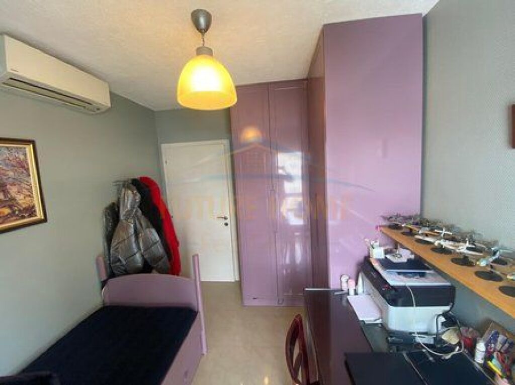 For sale, Apartment 3+1, Complex "Kontakt", 21 December