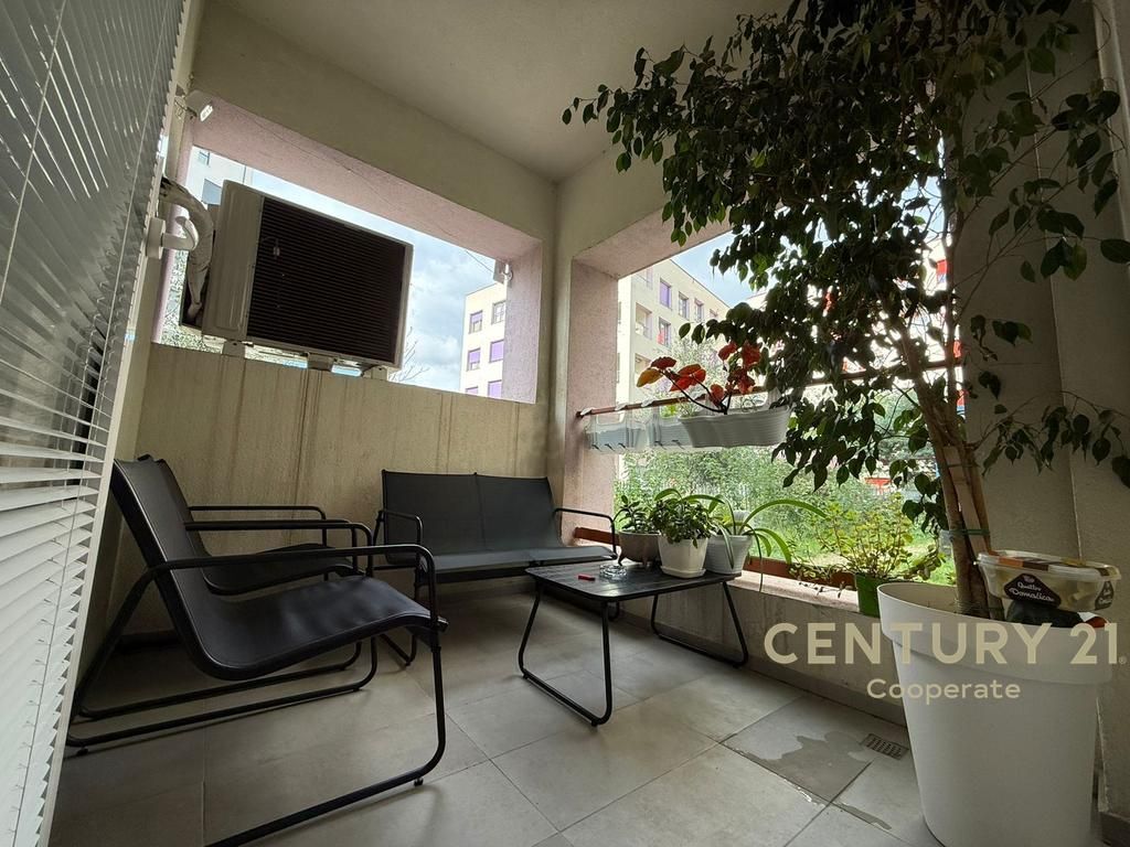 SHITET ZYRE TEK REZIDENCA KAIMI PRANE MANGALEM 21