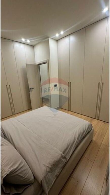 Apartament 2+1 per qira,
Rruga e Kosovareve,
Liqeni Artificial