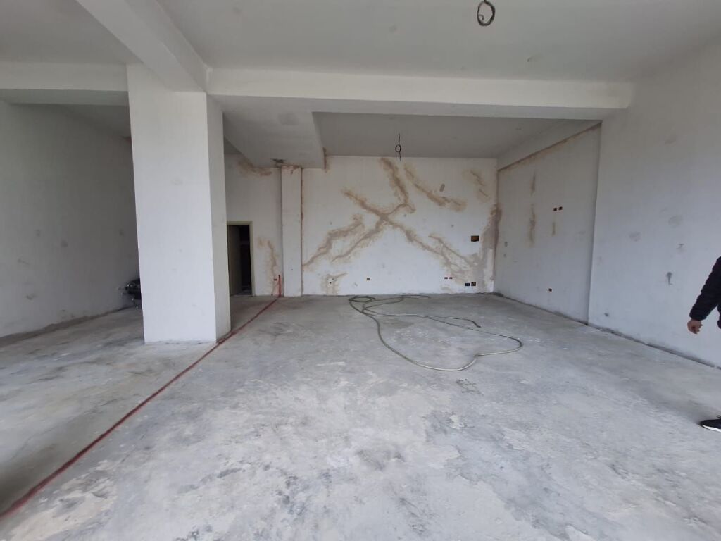 Ambient Biznesi në Shitje