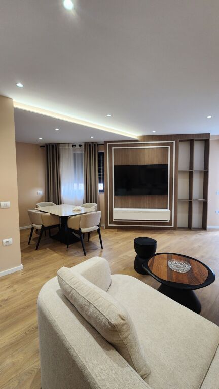 Apartament 2+1+2 + 🅿️ pranë qendrës