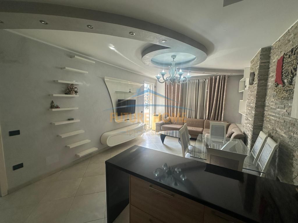 Qera, Apartament 2+1, Unaza e Re, Tirane.