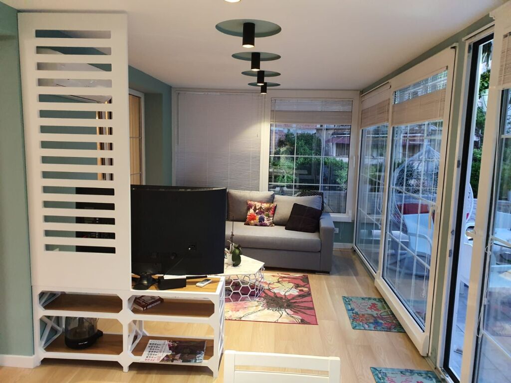 Qera | Apartament 2 + 1 | Rruga e Kosovareve | 1800 €/muaj