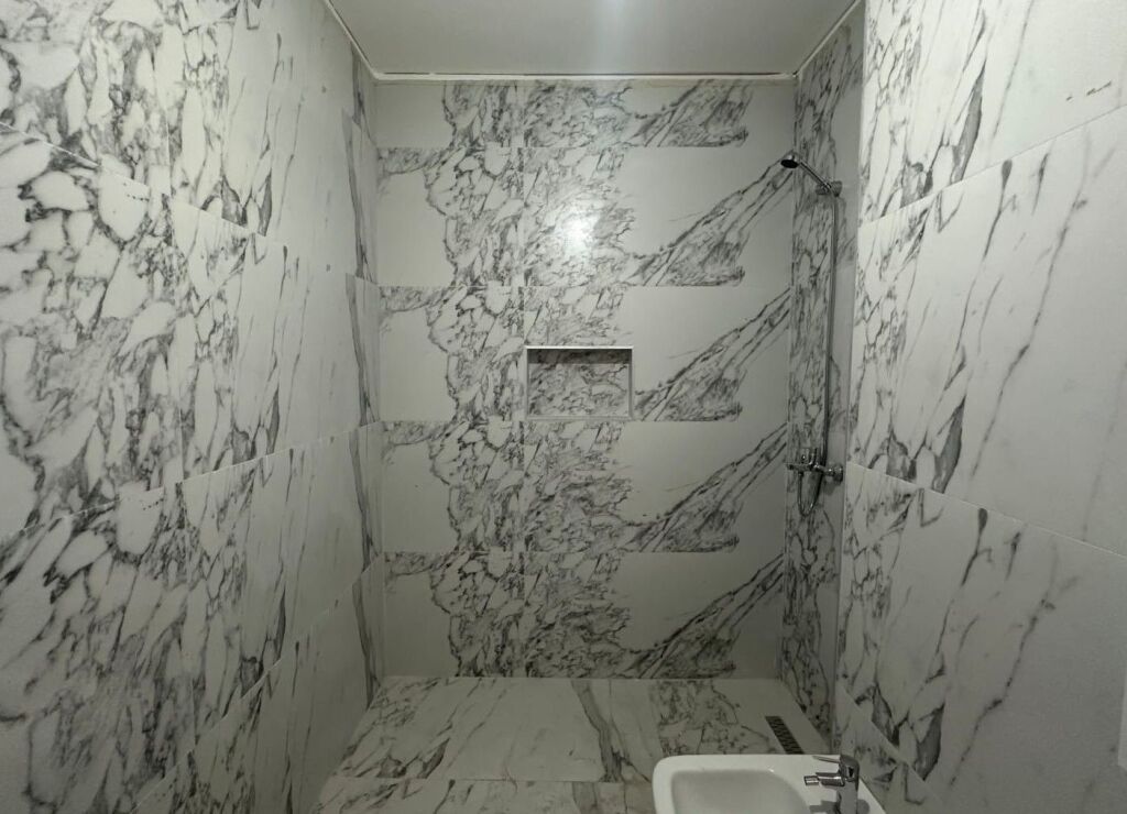 🏡 Shitet Apartament 3+1 te Komuna e Parisit