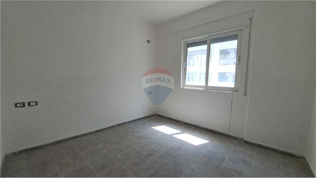 🏡 APARTMENT 2+1 FOR SALE – LUNGOMARE, Vlorë