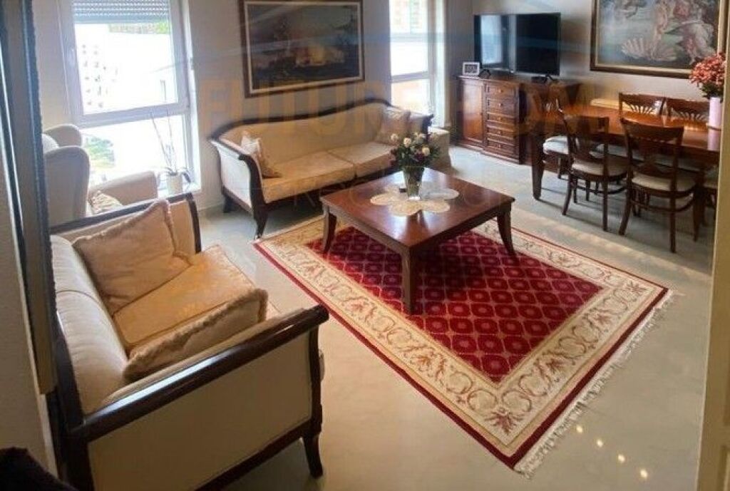 For sale, Apartment 3+1, "Kontakt" Complex, 21 Dhjetori