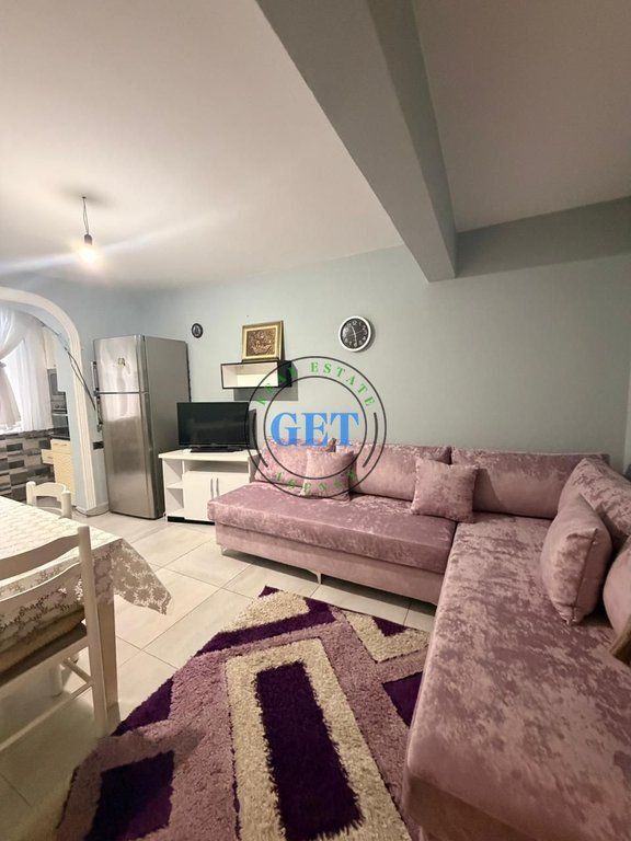 In affitto, Appartamento 2+1, di fronte al Palazzo dello Sport, Durazzo.......