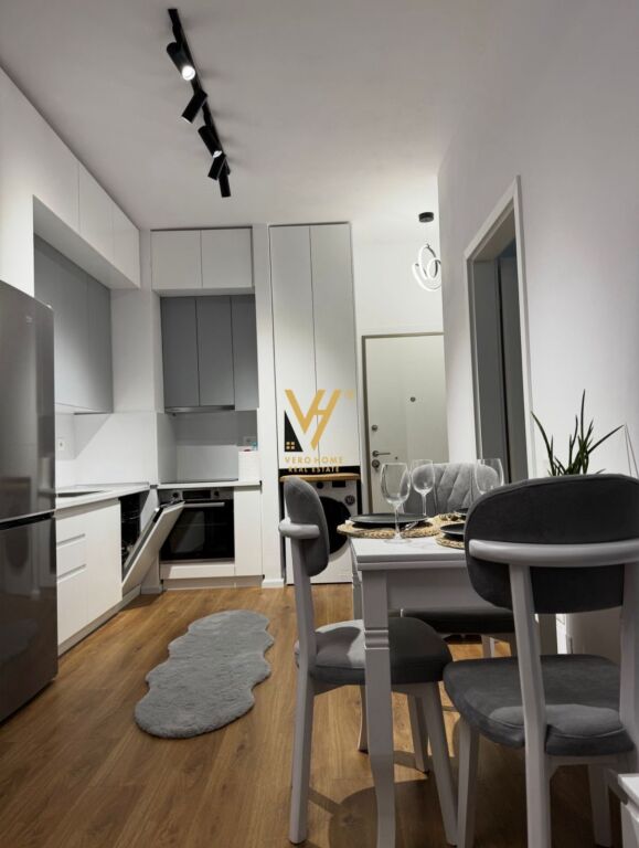 JEPET APARTAMENT 1+1+BLK ME QERA TE ALI DEMI, KADIU 45.000 LEKE