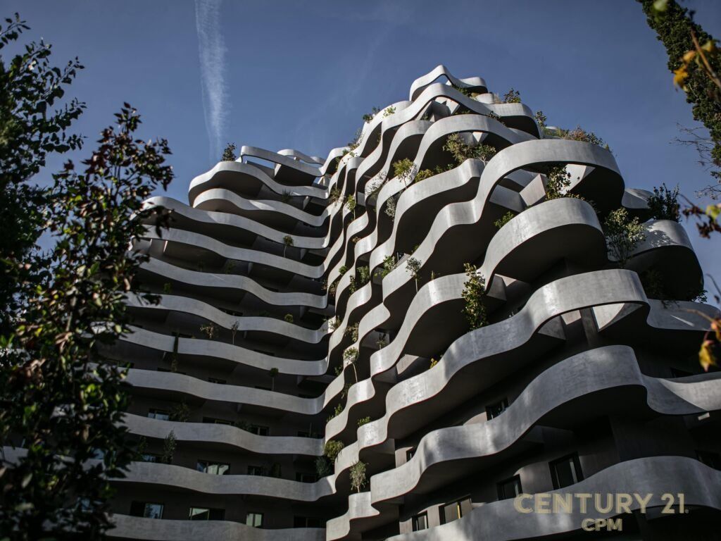 Office for rent 3+1+2 + Parking Post at Lion Park!