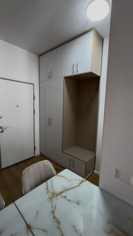 Jepet shtepi me qira