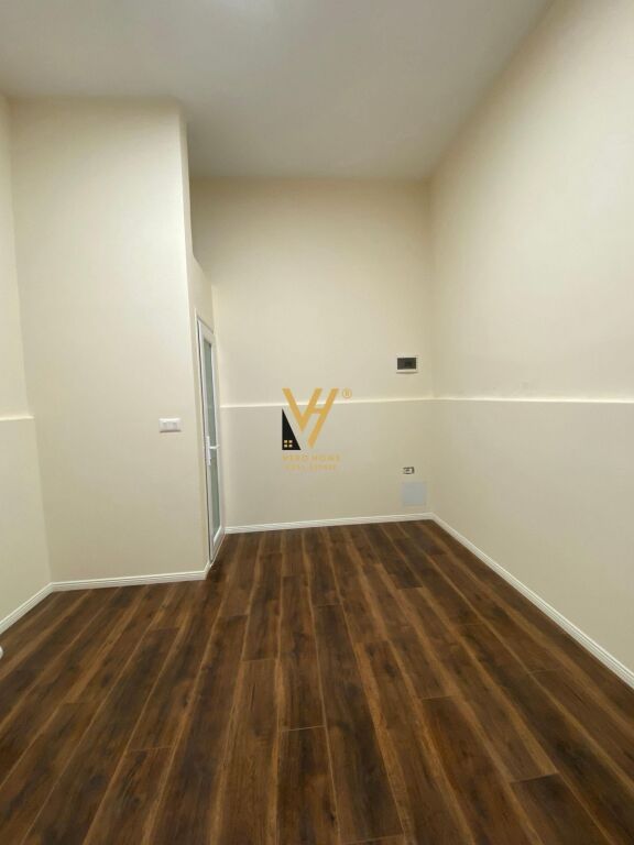 OFFICE 15 M2 FOR RENT AT KIKA 2, PARISIT MUNICIPALITY 300 EURO