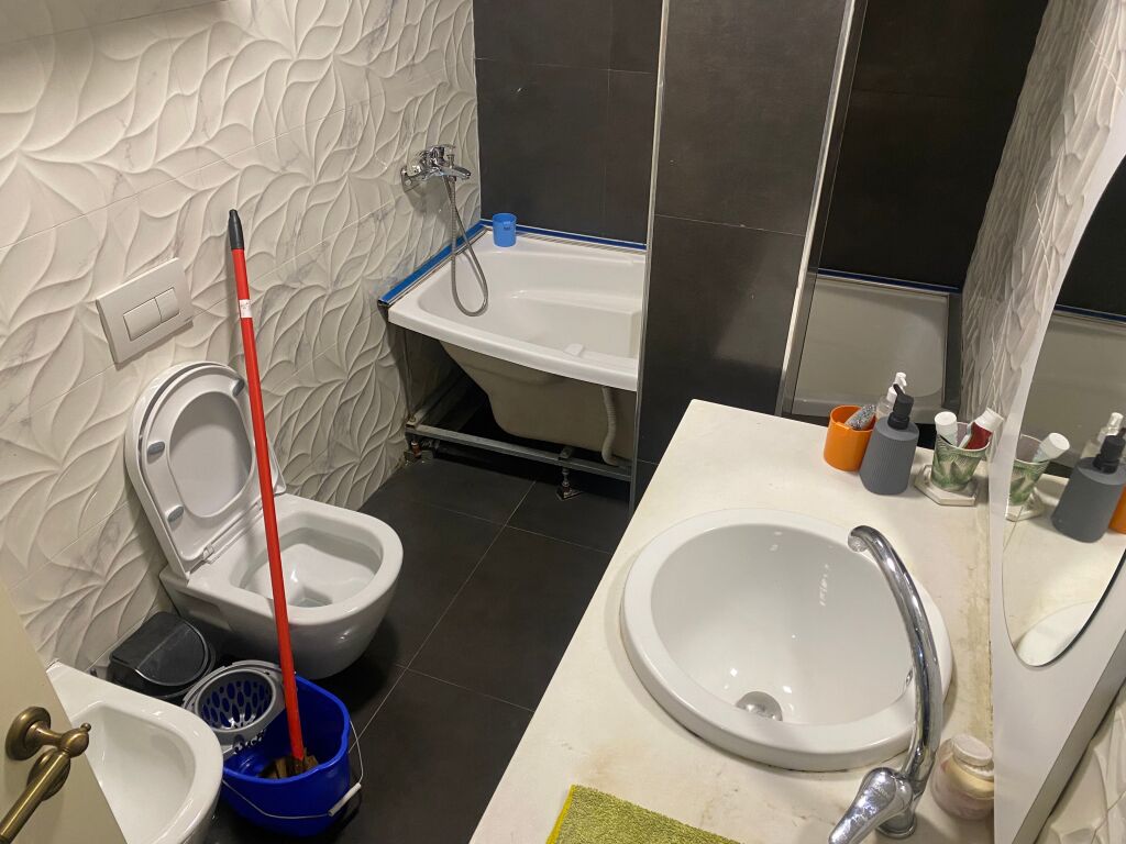 🏡 Jepet me qera Apartament 2+1 te ish Tregu Elektrik, Tiranë