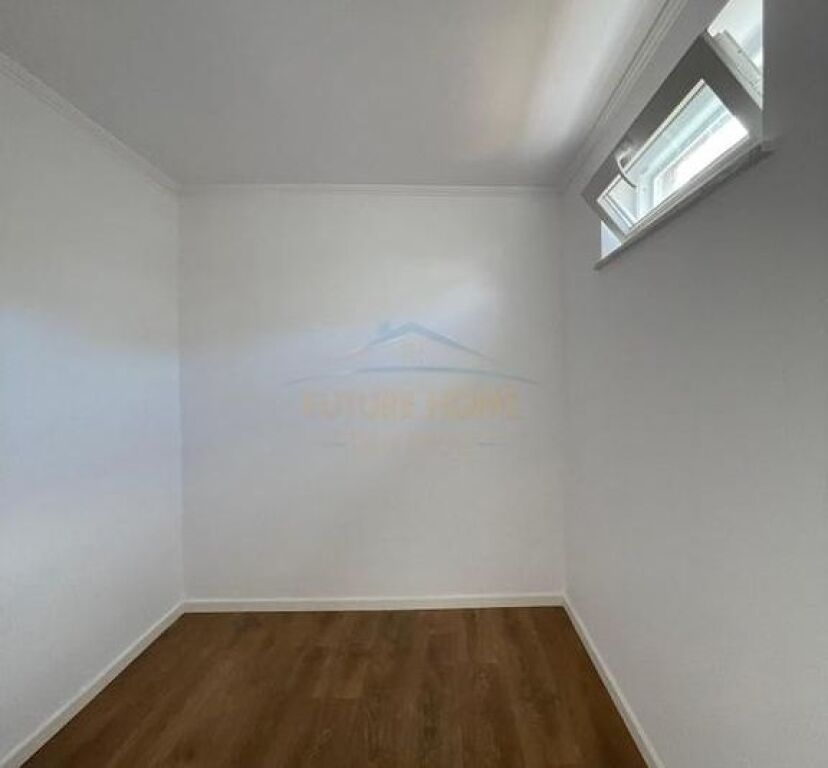 In vendita, Appartamento 1+1+Guardaroba, Mercato Elettrico, Tirana.