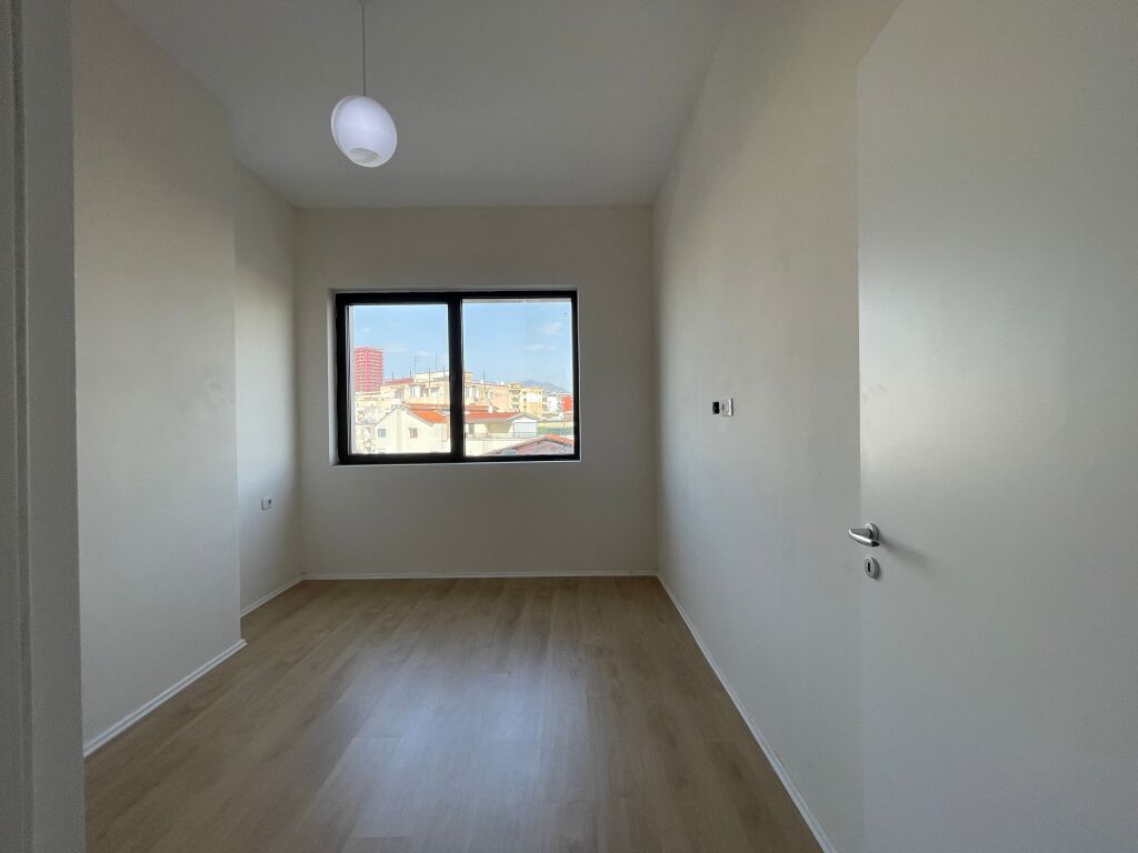 Ambient per zyre me qira! VASIL SHANTO