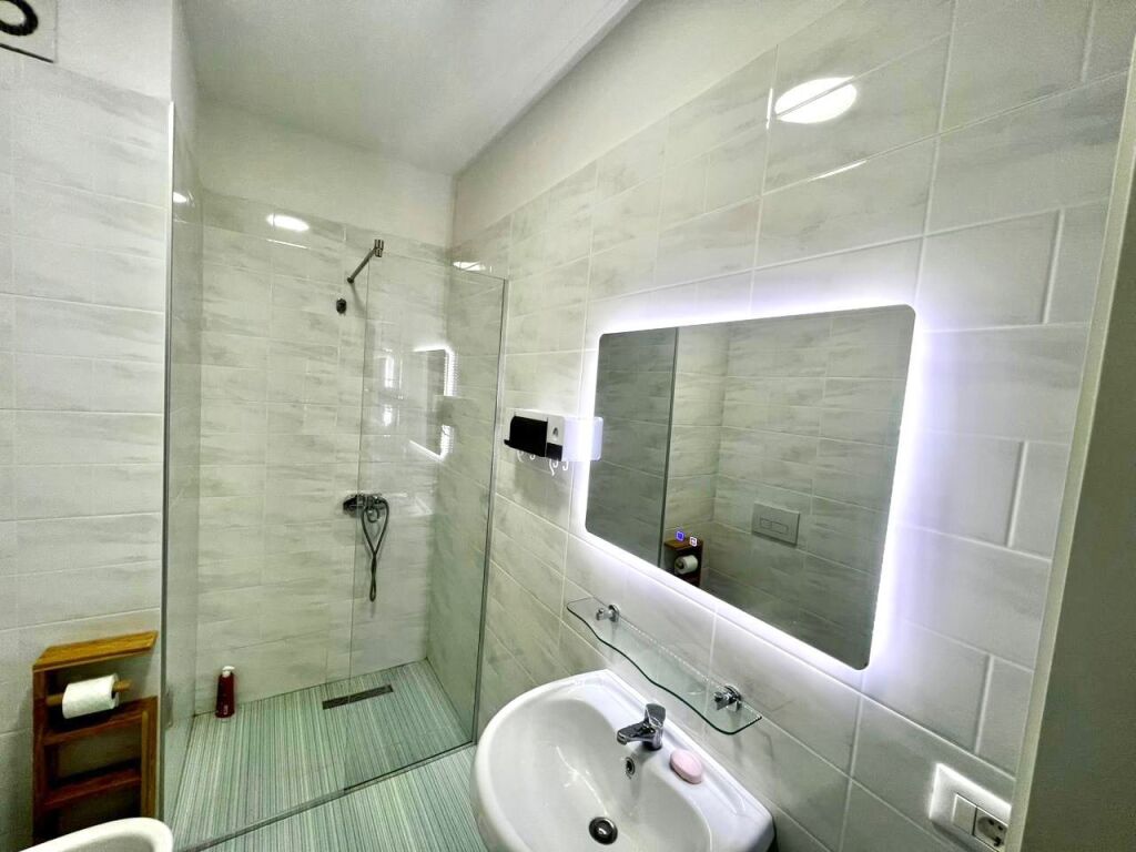 🏡 Jepet me Qera: 2+1📍Rezidenca Avid (Bulevardi i Ri) - Kt.2 - 650€ - SP.102m² || Vetem pak minuta larg qendres 🔥