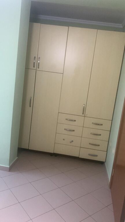 Apartament 1+1, Ballkon, Rruga e Durresit, 945 m nga qendra.