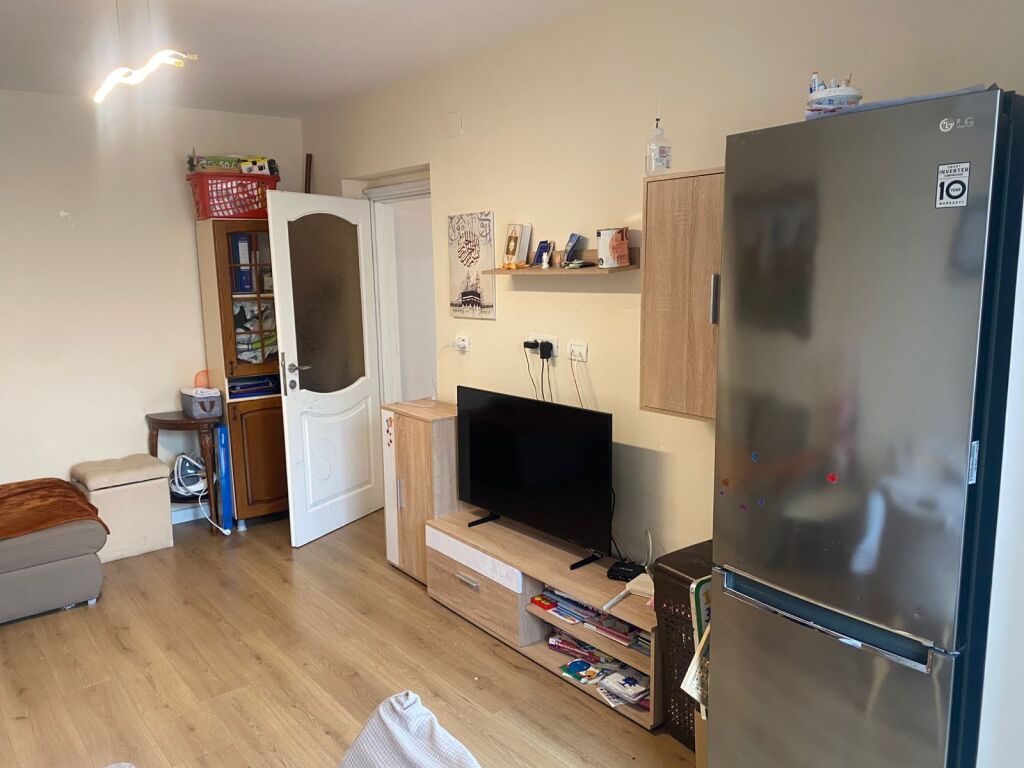 Apartament per shitje 1+1 tek Mine Peza