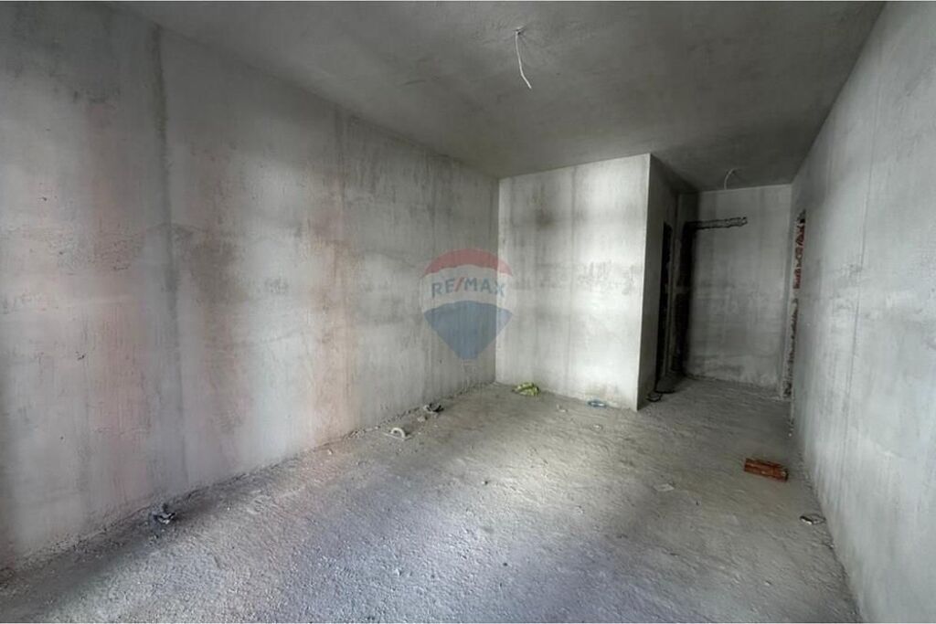 APARTAMENT 2+1+2 PER SHITJE NE PASKUQAN