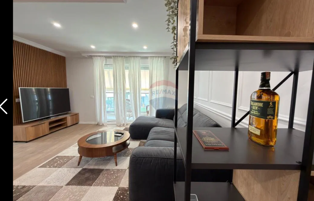 Apartament per shitje 2+1+2 tek 21 Dhjetori