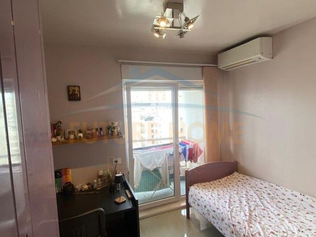 For sale, Apartment 3+1, Complex "Kontakt", 21 December