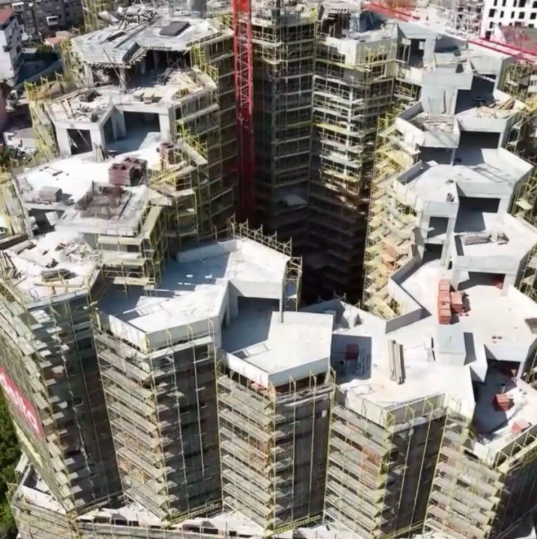 🏡 Shitet Apartament 1+1 – Colonnade Residence   