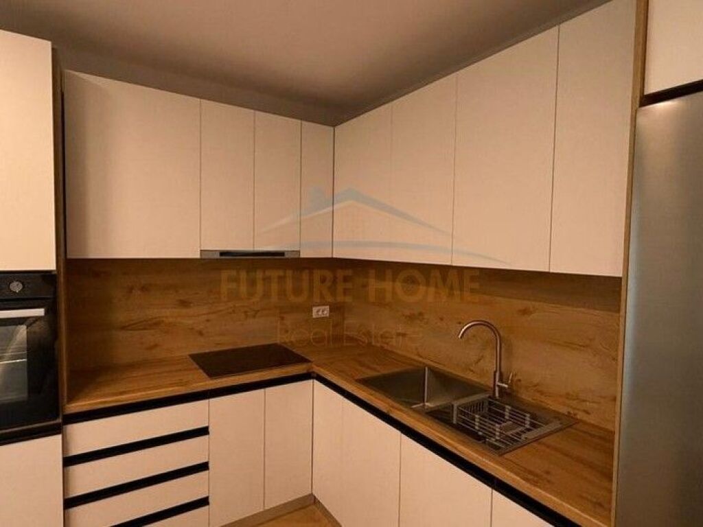 Shitet, Apartament 1+1, Rruga Siri Kodra, Tirane