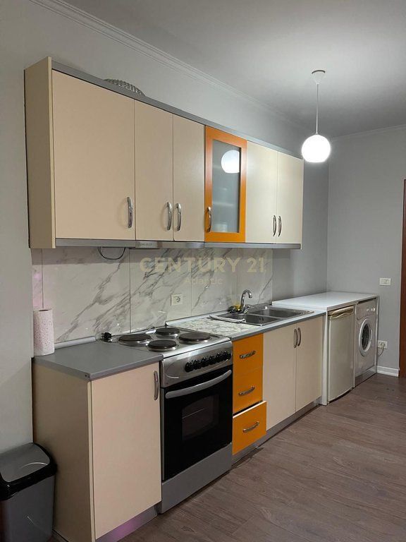 Apartament 1+1 Me Qira, Vije e Pare Deti në Plazh, Durrës – 600€