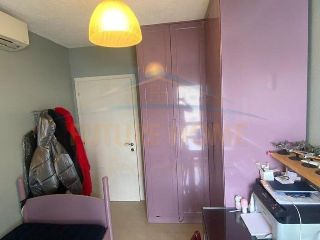 For sale, Apartment 3+1, Complex "Kontakt", 21 December