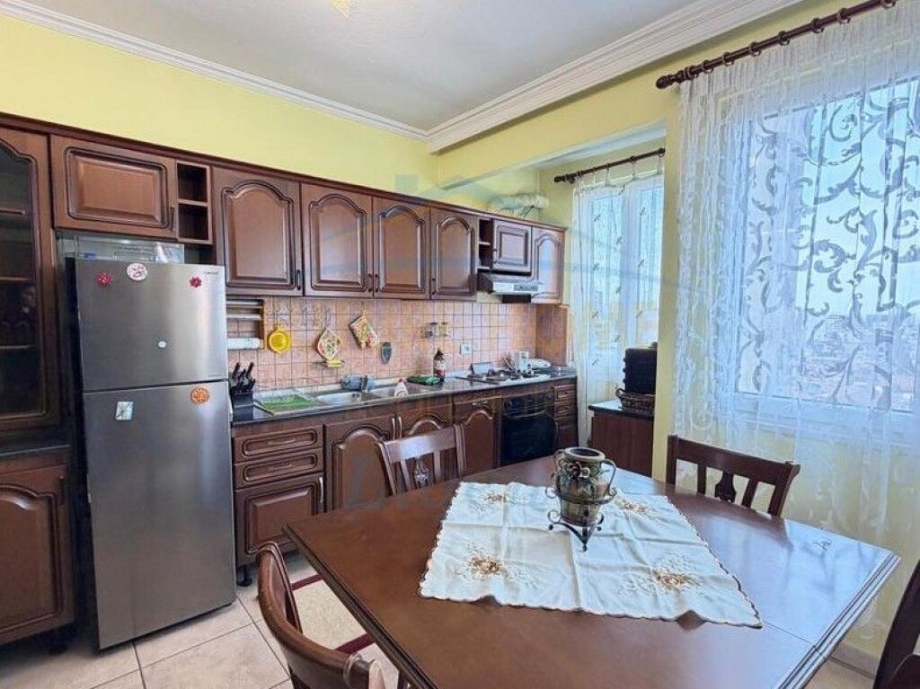 For sale, Apartment 2+1, New Bazaar, Tirana