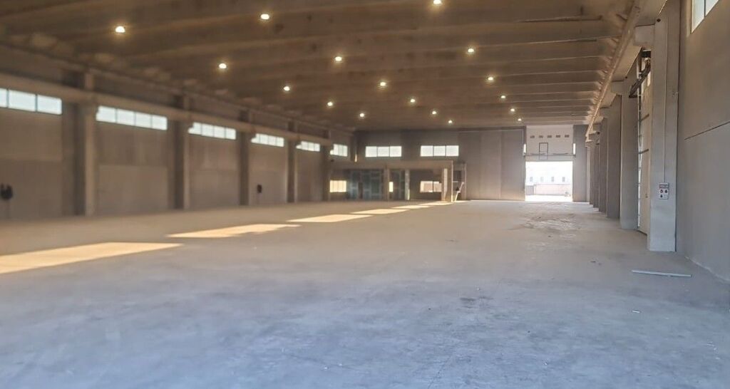 🏭 Kapanon për Shitje – Porto Romano, Durrës