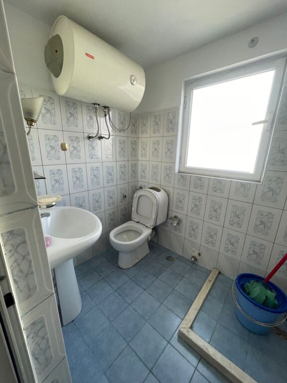 For Rent 2nd Floor of a 3-story Villa in Laprakë, on a main street