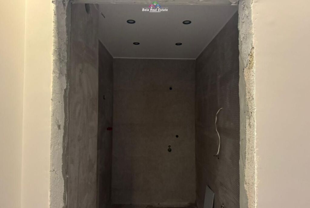 Zyre Me Qera 2+1 Tek 5 Maji ( ID BZ2882) Tirane